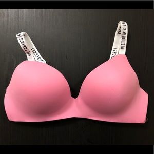 Victoria’s Secret Wireless T-Shirt Bra